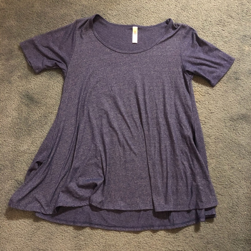 Size Xs LuLaRoe Perfect tee